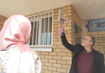 افتتاح کافه کتاب به مناسبت هفته کتاب در مدرسه فرزانگان ملارد