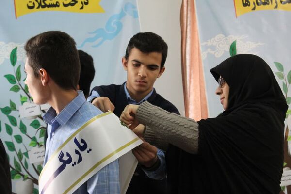 افتتاحیه استانی طرح یاریگران زندگی در مدرسه شهدای دانش‌آموز محمودآباد ناحیه یک یزد