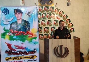 مراسم سومین و هفتمین روزشهید مدافع وطن در گلستان شهدای روستای پیکان
