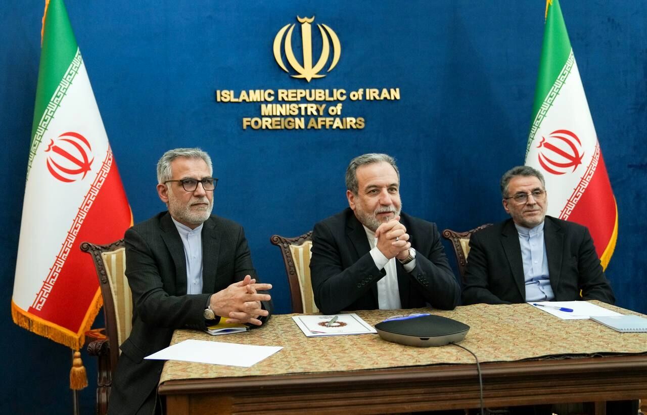 نشست ‌عراقچی با سفرا و روسای نمایندگی‌های جمهوری اسلامی ایران در قاره آسیا