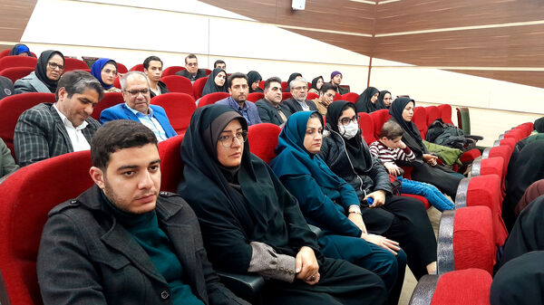 آیین تجلیل از پژوهشگران برگزیده کشوری و استانی اداره آموزش‌وپرورش استان اصفهان