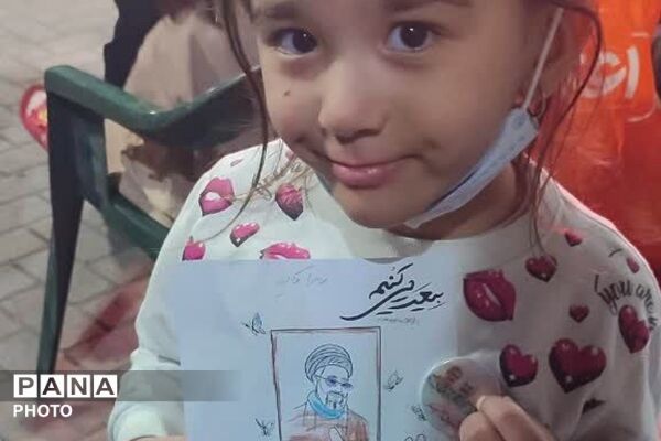 حضور دانش‌آموزان و معلمان دبستان حاتم ناحیه دو شهرری در تجمعات شبانه ضد صهیونیستی