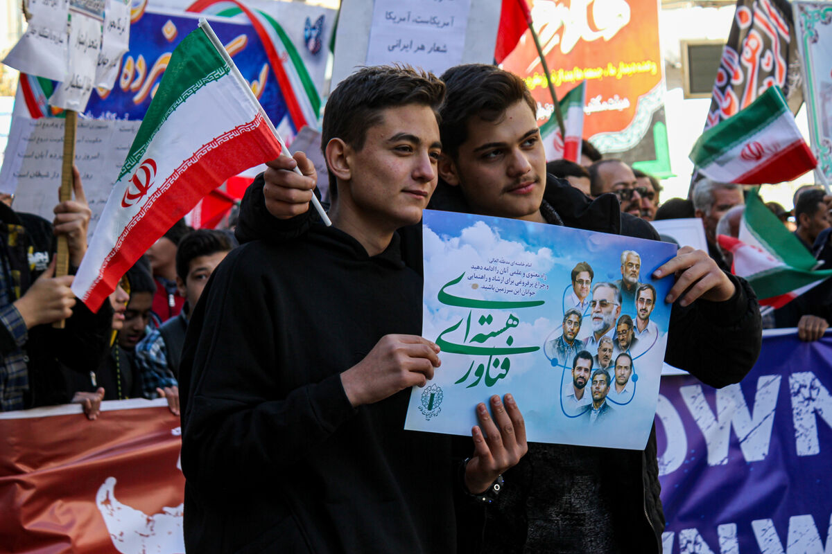بسته‌های تربیت و یادگیری «از ایرانمان دفاع می‌کنیم» فرصت طلایی برای تقویت هویت ملی دانش‌آموزان