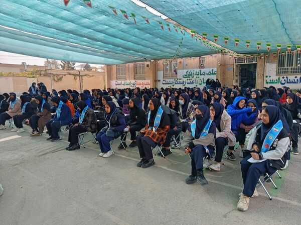 زنگ استکبار ستیزی در مدارس رضویه