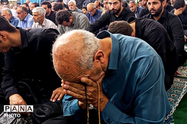 مراسم جاماندگان تشییع رهبر شهید در اسلام آباد غرب