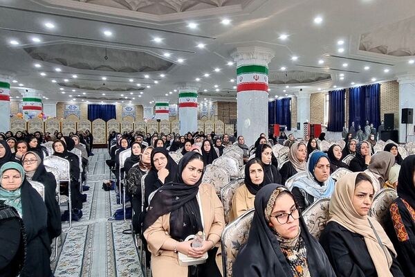 همایش جوانی جمعیت در مصلی باقرشهر 