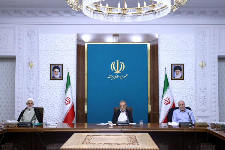 اختصاص ۱.۵ میلیارد دلار تسهیلات برای تامین تجهیزات نیروگاه‌های خورشیدی