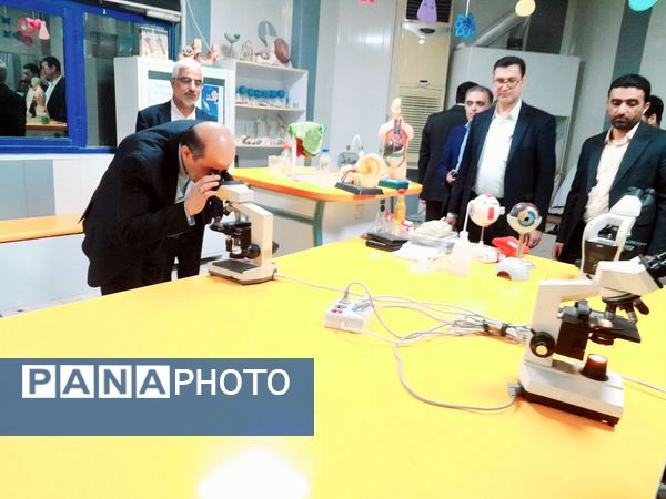  بازدید معاون وزیر و رئیس مرکز روابط‌ عمومی وزارت آموزش و پرورش از پژوهش‌سرای شهید خوشبخت بوشهر