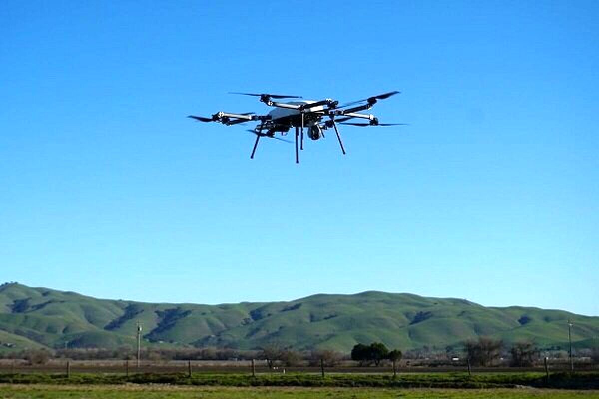 انفجار در شیراز بر اثر اصابت ریزپرنده