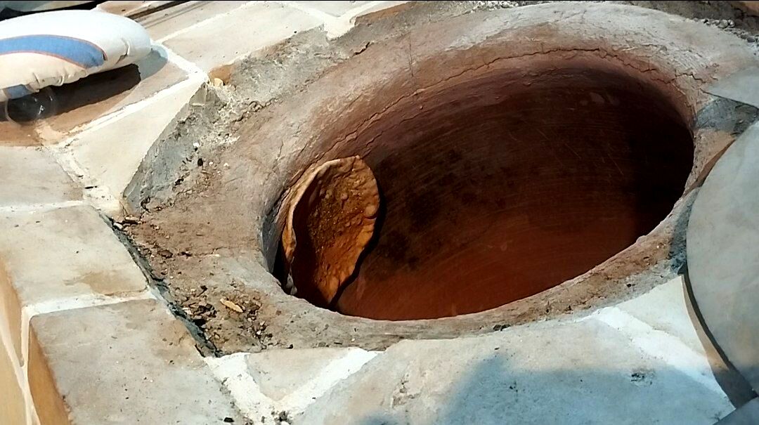 خدمت‌رسانی تنورخانه سنتی ایران در جشن غدیر جمکران