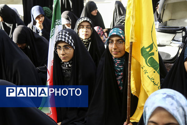 اجتماع ضد صهیونیستی نوجوانان فاطمی در حرم حضرت معصومه(س)