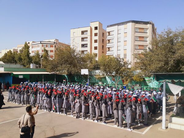 گرامیداشت هفته دفاع مقدس و زنگ مهر در مدرسه شایستگان