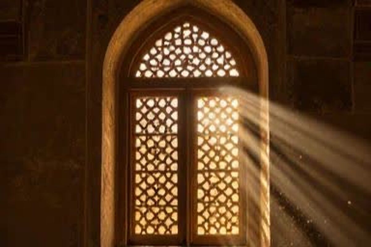 روایتی از پرتوی خورشید در قفس