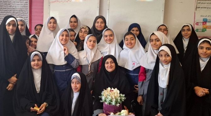 گفتن «دوستت دارم» به معلمانی که آینده‌ی ما را می‌سازند