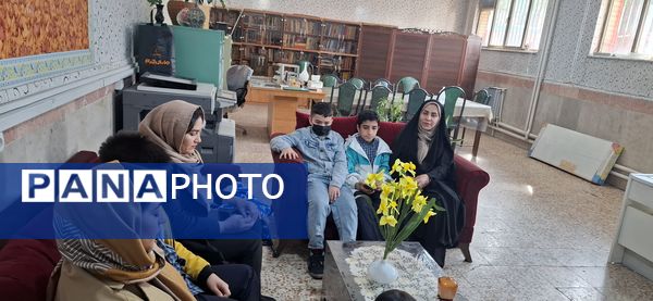 کارگاه آموزشی آمادگی مسابقه سلول‌های بنیادی با حضور دانش‌آموزان دبستان ملاصدرا در پژوهش سرای دکتر حسابی 