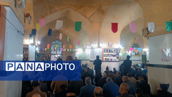 نماز عبادی و سیاسی جمعه در اولین روز از دهه فجر در نیشابور 