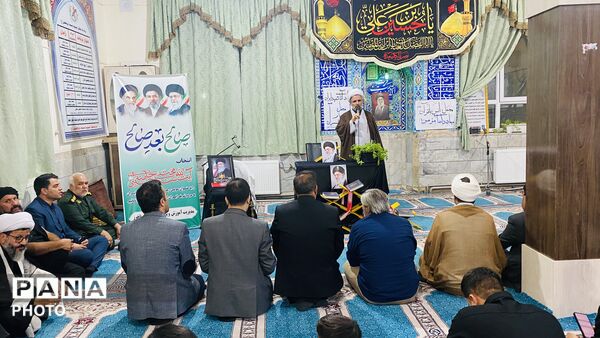 محفل انس با قرآن به یاد رهبر شهید انقلاب