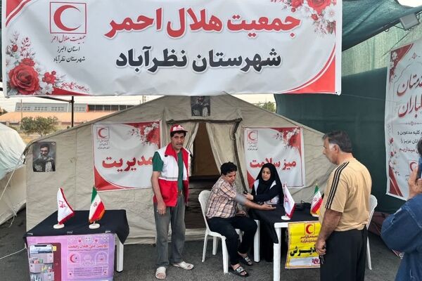 خدمت بی‌وقفه امدادگران هلال‌احمر به زائران