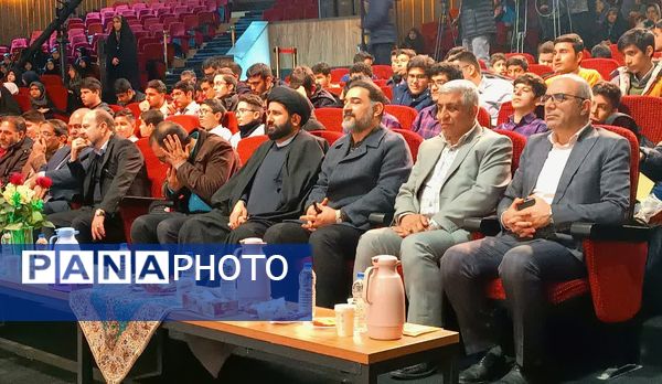 هم‌نوا شدن دل‌ها با آیات وحی در محفل انس با قرآن کریم