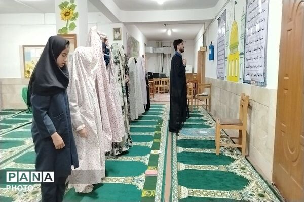 ضیافت افطاری در آموزشگاه شهید مجید دهنوی نیشابور