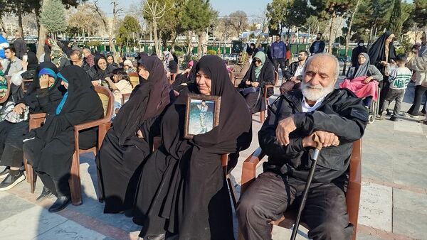 آیین گلباران مزار شهدای امامزاده محمد کرج