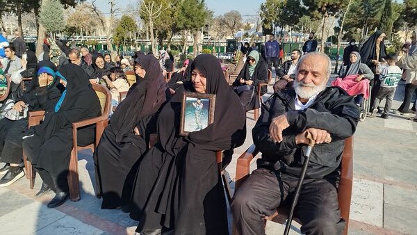 آیین گلباران مزار شهدای امامزاده محمد کرج
