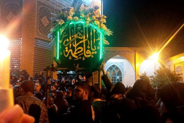 تشییع نمادین حضرت زهرا(س) با اشک و ارادت