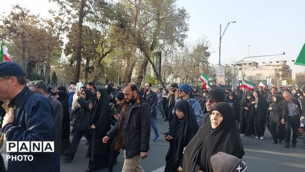 تشیع شهدای اقتدار جنگ رمضان در تهران