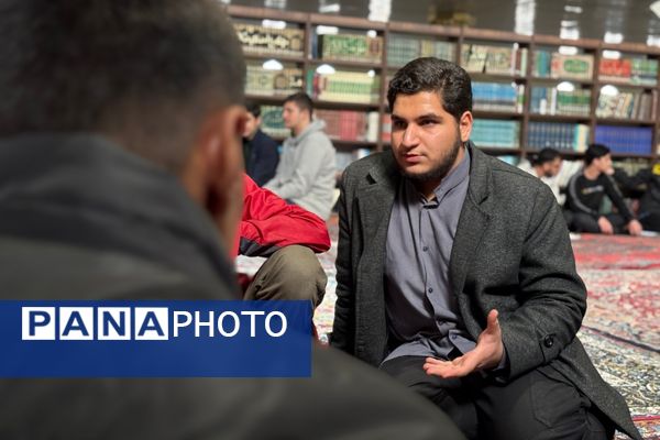 حوزه‌علمیه امام صادق(ع) میزبان پسران قرآنی اسلامشهر در مسابقات منطقه‌ای