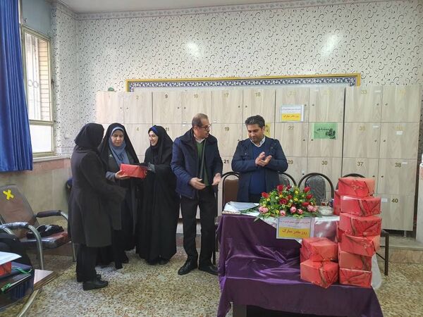 تقدیراز مادران فاطمی و تجلیل از مقام شامخ زن در دبستان هیات امنایی ملاصدرا