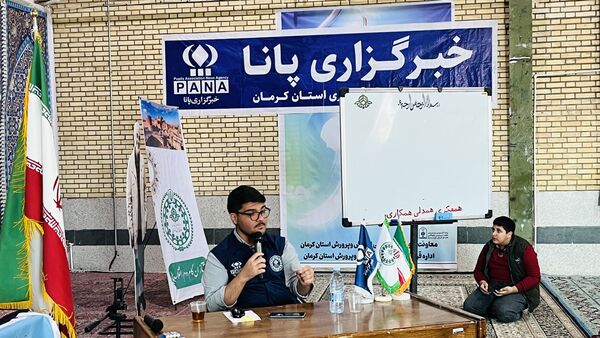 آموزش مقدماتی خبرنگاری پسران کرمان در آموزشگاه پیامبر اعظم(ص)
