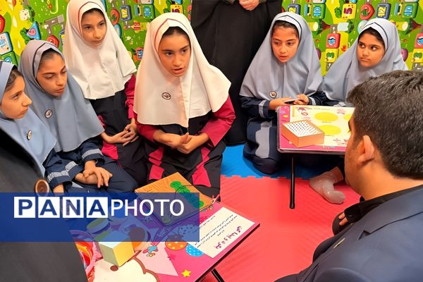 آیین افتتاحیه اتاق بازی و یادگیری در دبستان نیایش شهرستان قدس