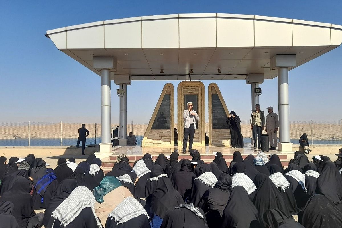 هشت سال دفاع مقدس چراغ راه مقابل تهاجمات استکبار و آینده‌ساز جنگ نرم است