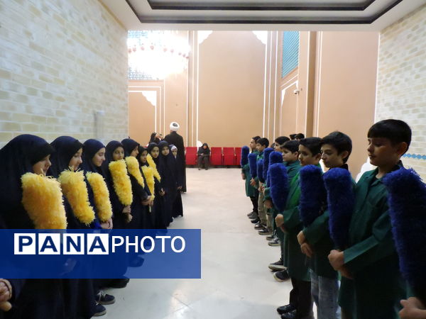 دیدار حجت‌الاسلام قمی با جمعی از دانش‌آموزان و نوجوانان استان یزد