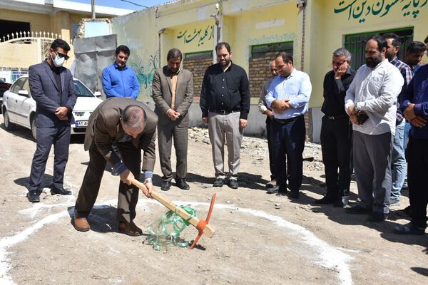 آیین کلنگ زنی دبیرستان فردوسی در مشهد