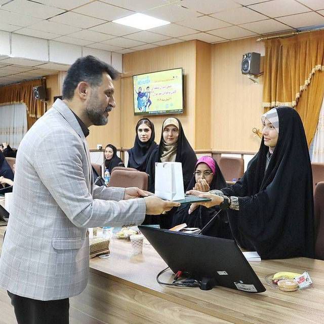  گردهمایی دبیران مناطق ٢٢ گانه تهران در موزه زمان