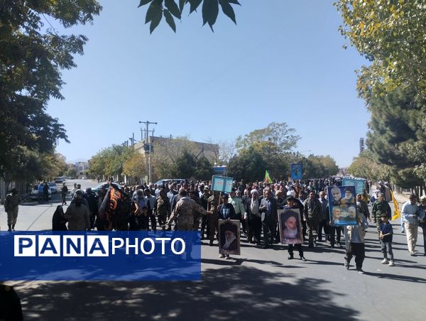 میز خدمت آموزش و پرورش باخرز در نماز جمعه