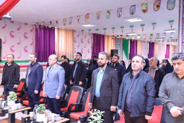 گلبانگ فجر با نواختن زنگ انقلاب اسلامی در شهرستان اسلامشهر