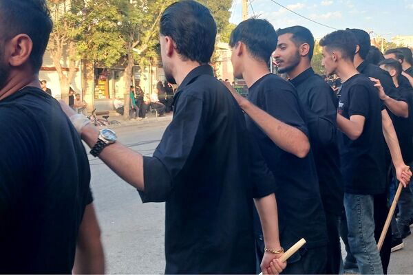 برگزاری مراسم «شاه حسین گویان» اربعین در شهرستان تکاب