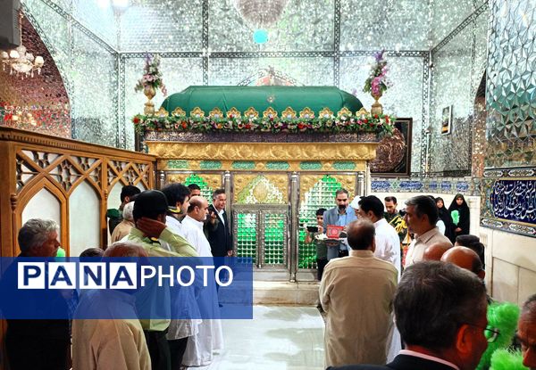 غبارروبی مزار امامزاده سید حمزه کاشمر