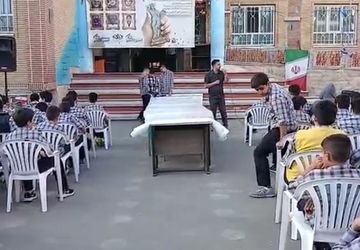 گرامیداشت روز دانش‌آموز در مدرسه امیرکبیر قم