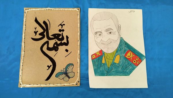 هم‌زمان با هفته فرهنگ و هنر؛ آثار هنری دانش‌آموزان دبیرستان بنت‌الهدی صدر در نورآباد به نمایش درآمد