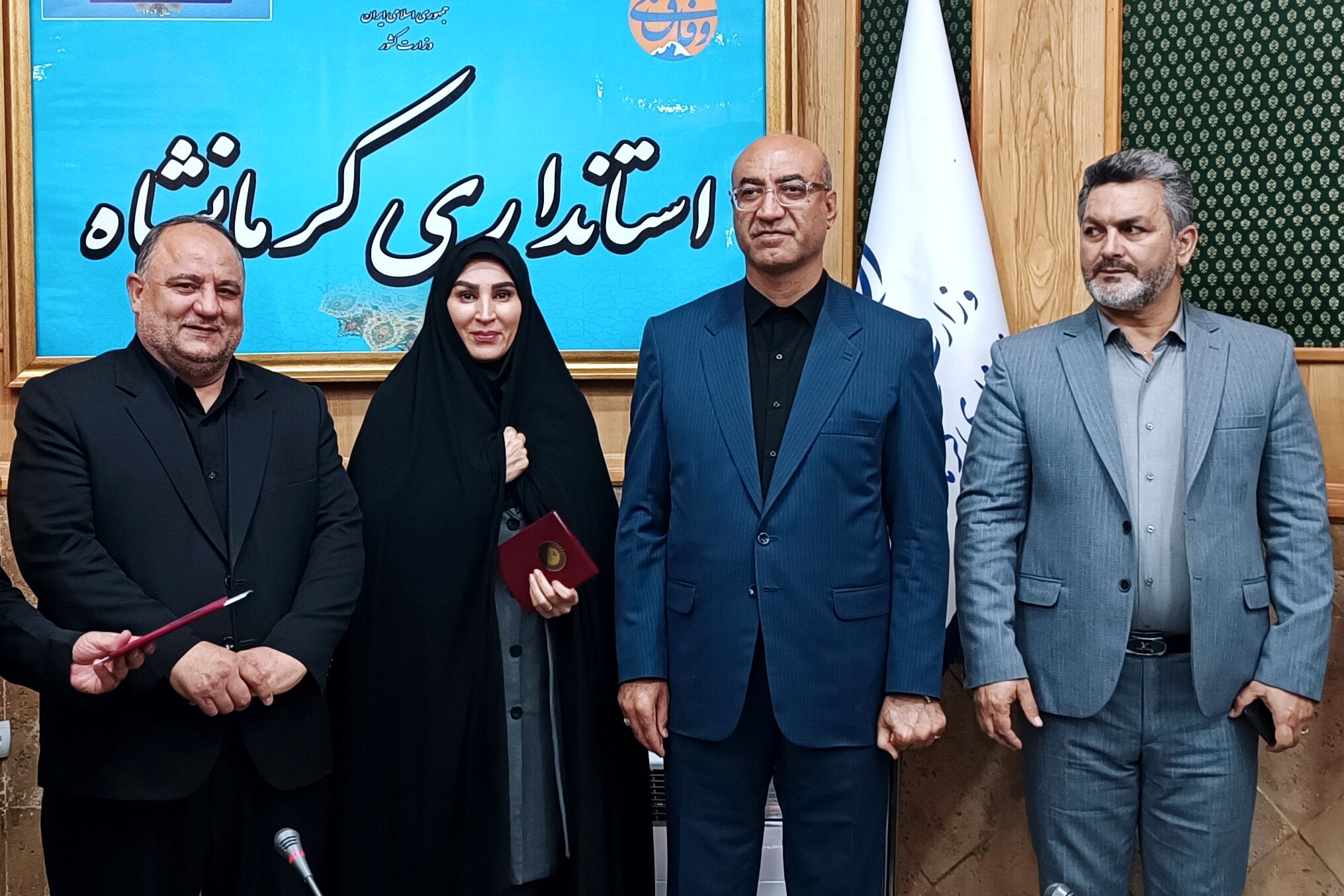 استاندار کرمانشاه از فعالان رسانه در دوران جنگ تحمیلی تقدیر کرد