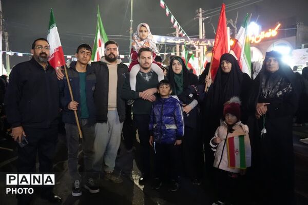 بیست و پنجمین موج تجمع مردم فردیس در مــراسم شهـادت قائد امت و بـیـعت با رهبری
