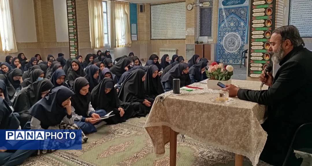 ایام فاطمیه و فضایی با نور و معنویت در دبیرستان نمونه محبوبی 
