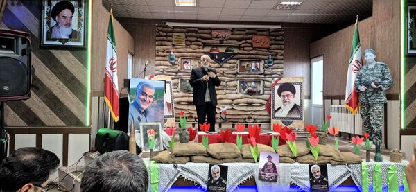 یادواره شهدای مدافع حرم در دبستان شاهد آقامصطفی خمینی کاشمر