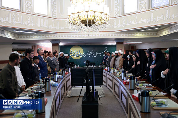 آیین تجلیل از برگزیدگان طرح ملی صبح رویش