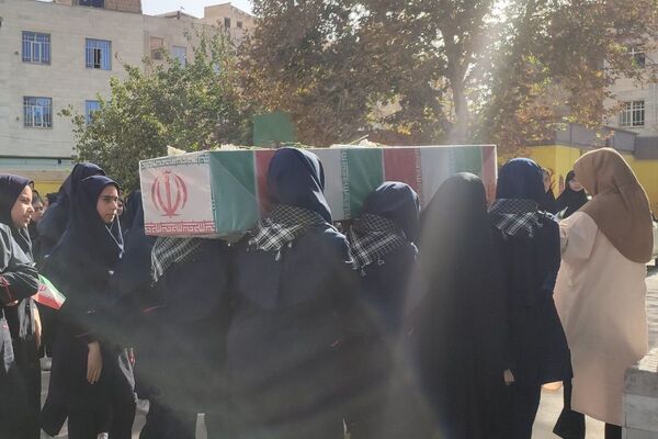 مدراس شهرستان قدس میزبان پرچم حرم امام حسین (ع) و شهید گمنام 