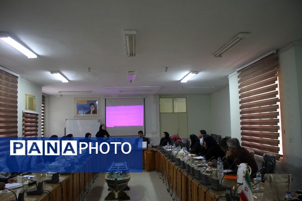 دوره آموزشی مدرسین میانی (نماد) در هرمزگان