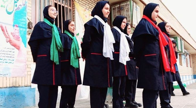 دختران نور در میلاد نور